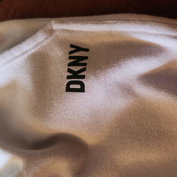 DKNY Fleece Jogger - Picture 4 of 5